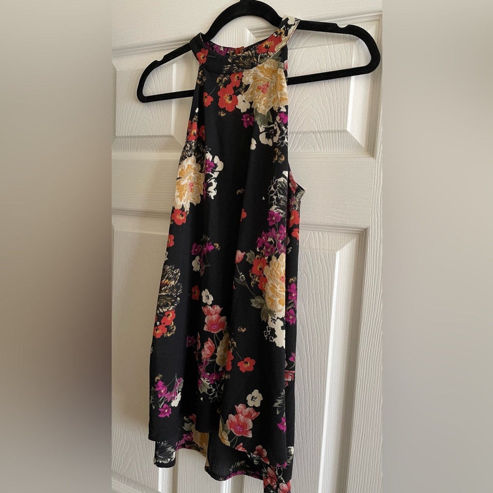 Staccato Women’s Floral Tank Top